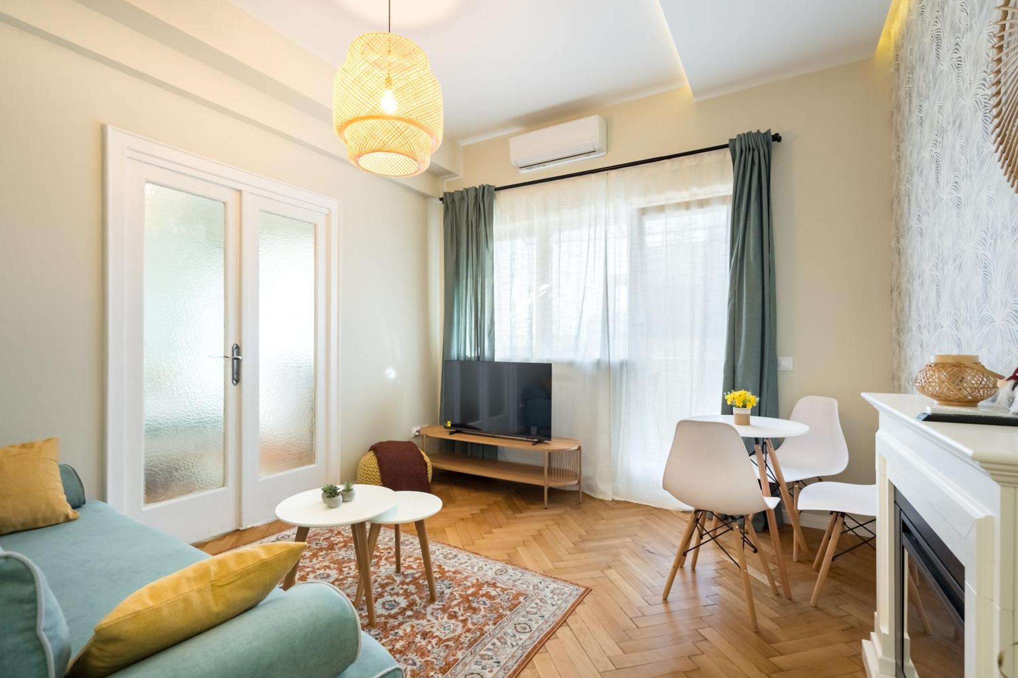 Urban Dream Studio With City Views & Comfort Bucharest Exterior photo